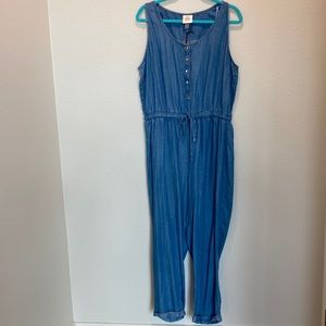 Denim jumpsuit! Super cute and on trend. Soft denim.